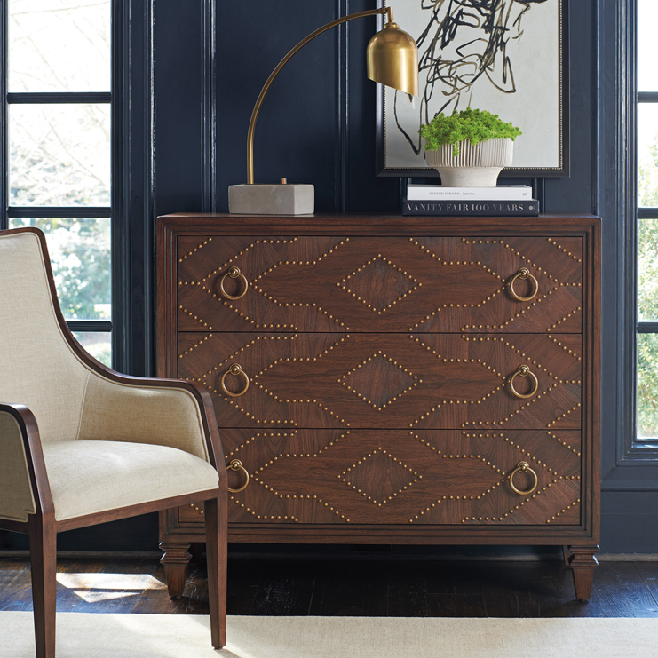 Фото Комод/буфет широкий - стиль Современная классика - Для гостиной - Купить в Интернет-магазине Фото Комод/буфет широкий - стиль Современная классика - Для гостиной - Купить в Интернет-магазине