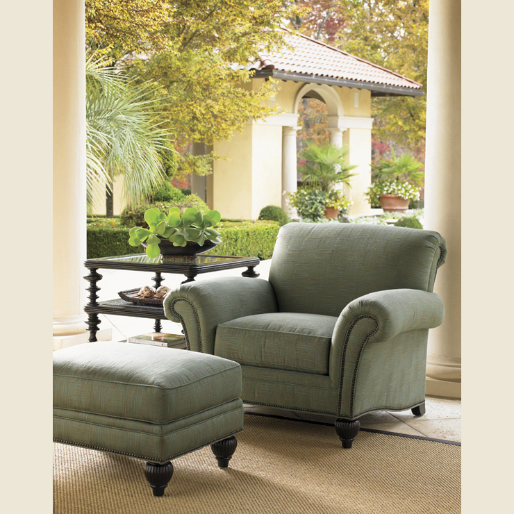 Фото Кресло обитое - стиль Колониальный - Для гостиной - удобное кресло производства США - Lexington - Royal Kahala - Купить в Интернет-магазине Фото Кресло обитое - стиль Колониальный - Для гостиной - удобное кресло производства США - Lexington - Royal Kahala - Купить в Интернет-магазине