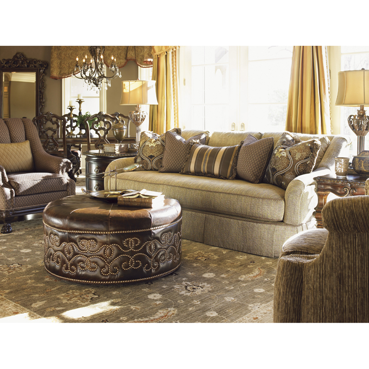 Фото Кресло обитое - стиль Колониальный - Для гостиной - удобное кресло производства США - Lexington - Florentino - Купить в Интернет-магазине Фото Кресло обитое - стиль Колониальный - Для гостиной - удобное кресло производства США - Lexington - Florentino - Купить в Интернет-магазине