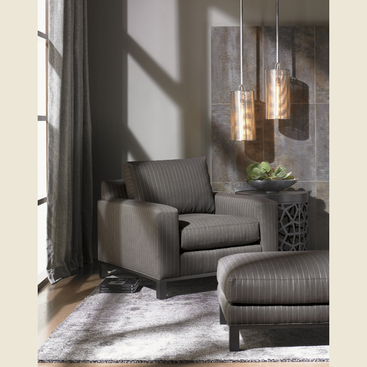 Фото Кресло на деревянной раме - стиль Transitional - Для гостиной - Купить в Интернет-магазине