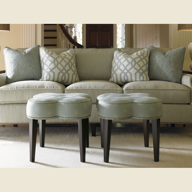 Фото Пуф, банкетка - стиль Современная классика - Для гостиной - Купить в Интернет-магазине Фото Пуф, банкетка - стиль Современная классика - Для гостиной - Купить в Интернет-магазине