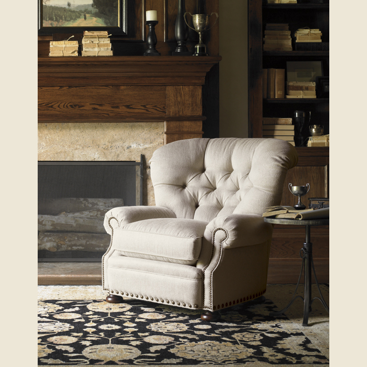 Фото Кресло обитое - стиль Европейская эклектика - Для гостиной - удобное кресло производства США - Lexington - Images of Courtrai - Купить в Интернет-магазине Фото Кресло обитое - стиль Европейская эклектика - Для гостиной - удобное кресло производства США - Lexington - Images of Courtrai - Купить в Интернет-магазине