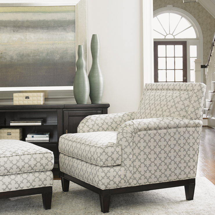 Фото Пуф, банкетка - стиль Transitional - Для гостиной - Купить в Интернет-магазине Фото Пуф, банкетка - стиль Transitional - Для гостиной - Купить в Интернет-магазине