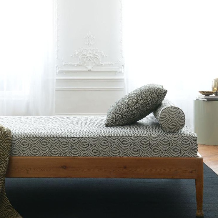 Фото Ткань портьерная с рисунком - Орнамент - стиль Современный - Светло-коричневый - Купить в Интернет-магазине Фото Ткань портьерная с рисунком - Орнамент - стиль Современный - Светло-коричневый - Купить в Интернет-магазине