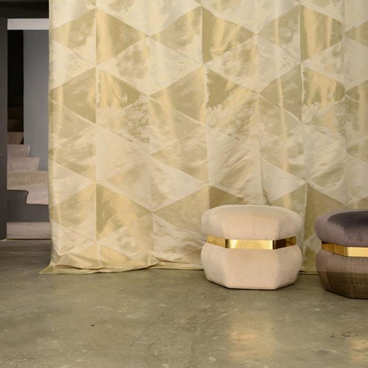 Фото Ткань портьерная однотонная - Текстурная ткань - стиль Современный - Серебристая - Купить в Интернет-магазине