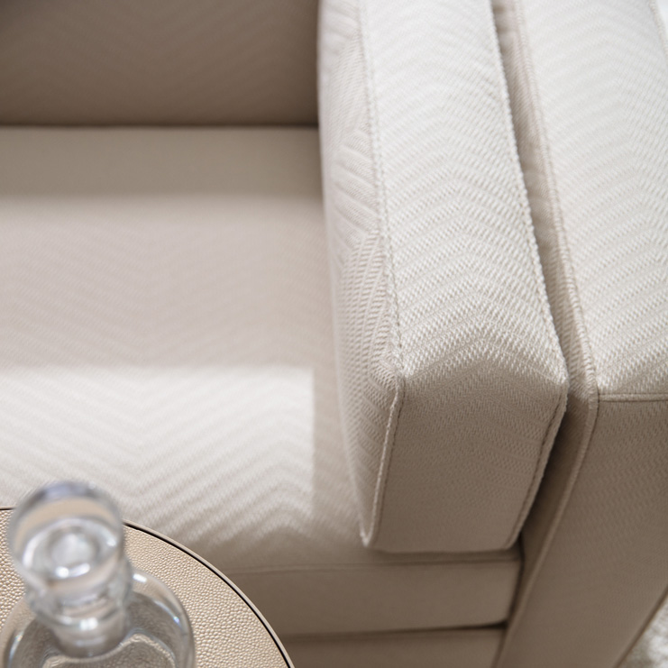 Фото Диван большой - стиль Современная классика - Для гостиной - Купить в Интернет-магазине