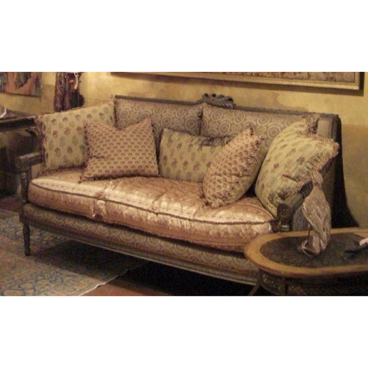 Фото Диван малый - стиль Американское наследство - Для гостиной - Купить в Интернет-магазине Фото Диван малый - стиль Американское наследство - Для гостиной - Купить в Интернет-магазине