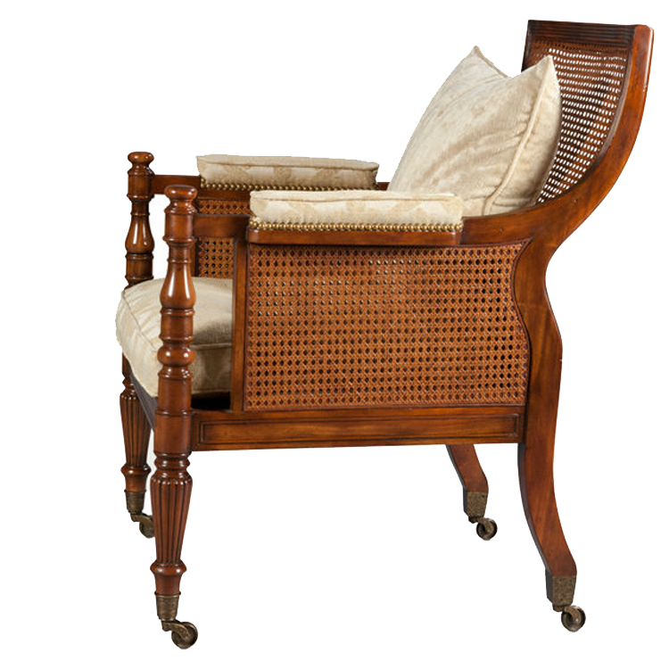 Фото Кресло на деревянной раме - стиль Английская классика - Для гостиной - Купить в Интернет-магазине Фото Кресло на деревянной раме - стиль Английская классика - Для гостиной - Купить в Интернет-магазине