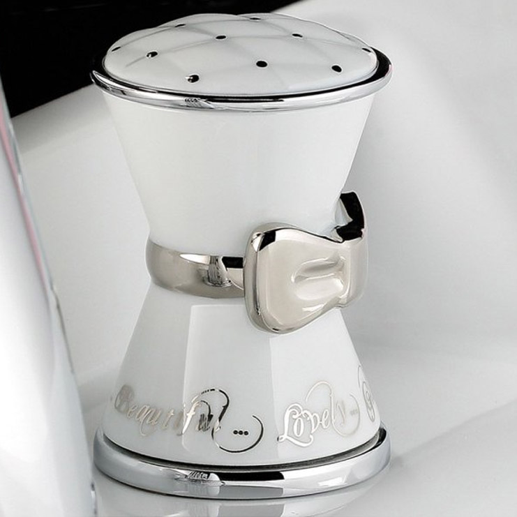 Фото Смеситель для раковины - стиль Европейский - Купить в Интернет-магазине Фото Смеситель для раковины - стиль Европейский - Купить в Интернет-магазине