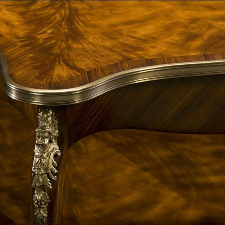 Фото Стол кофейный/журнальный - стиль Английская классика - Для гостиной - Купить в Интернет-магазине