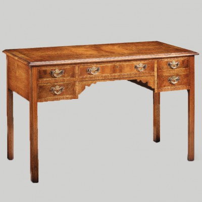 Фото Стол туалетный - стиль Английская классика - Для спальни - Купить в Интернет-магазине