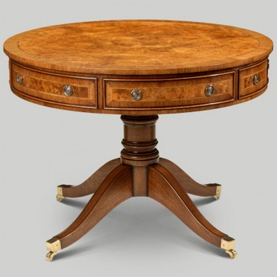 Фото Стол игральный/ чайный/центральный - стиль Английская классика - Для комната развлеченья - Купить в Интернет-магазине