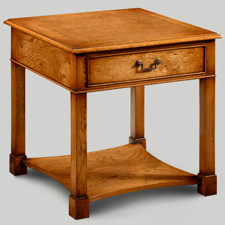 Фото Стол под лампу - стиль Английская классика - Для гостиной - Купить в Интернет-магазине Фото Стол под лампу - стиль Английская классика - Для гостиной - Купить в Интернет-магазине