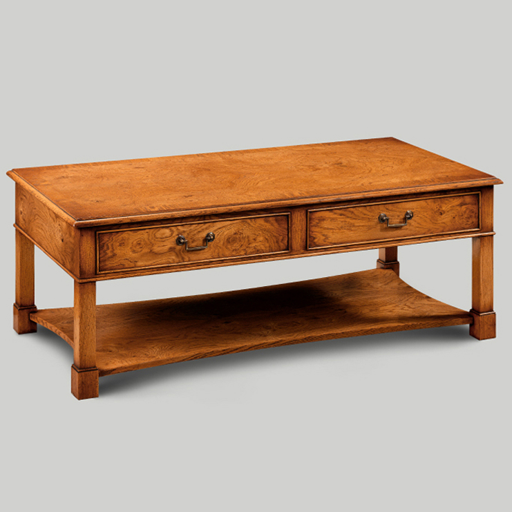 Фото Стол кофейный/журнальный - стиль Английская классика - Для гостиной - Купить в Интернет-магазине Фото Стол кофейный/журнальный - стиль Английская классика - Для гостиной - Купить в Интернет-магазине