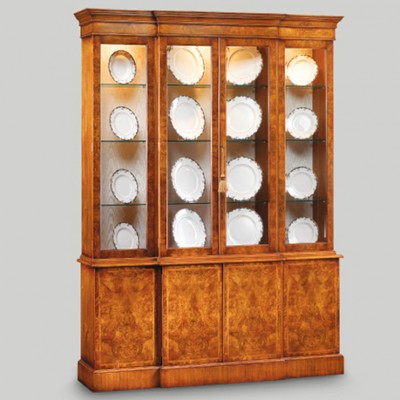 Фото Витрина широкая - стиль Английская классика - Для гостиной - Со стеклянными дверями - Iain James - James walnut - Купить в Интернет-магазине