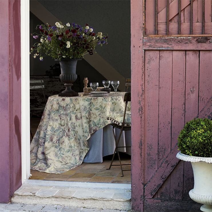 Фото Ткань портьерная с рисунком - Цветы - стиль Английский - Купить в Интернет-магазине