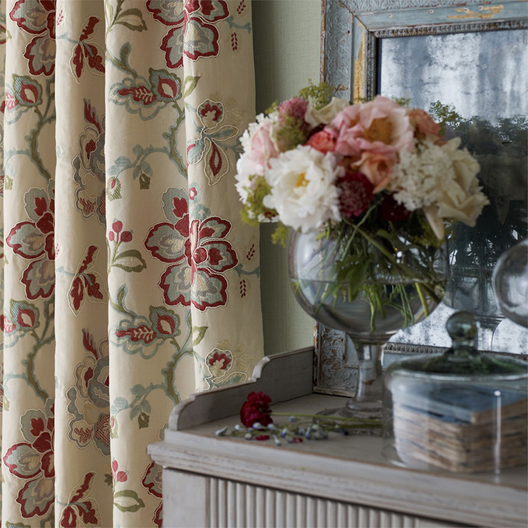 Фото Ткань портьерная с рисунком - Цветы - стиль Английский - Купить в Интернет-магазине