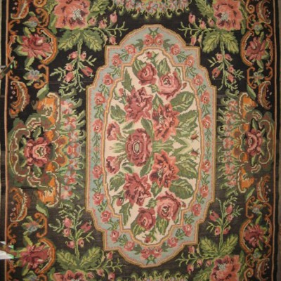 Фото Антикварный ковер - стиль Европейская классика - В наличии - Купить в Интернет-магазине