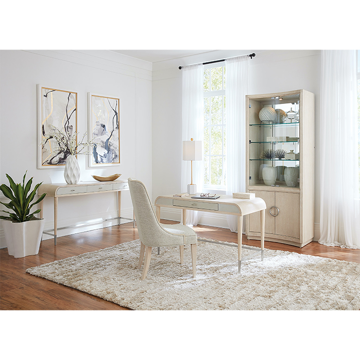 Фото Витрина узкая - стиль Американская классика - Для гостиной - Купить в Интернет-магазине Фото Витрина узкая - стиль Американская классика - Для гостиной - Купить в Интернет-магазине