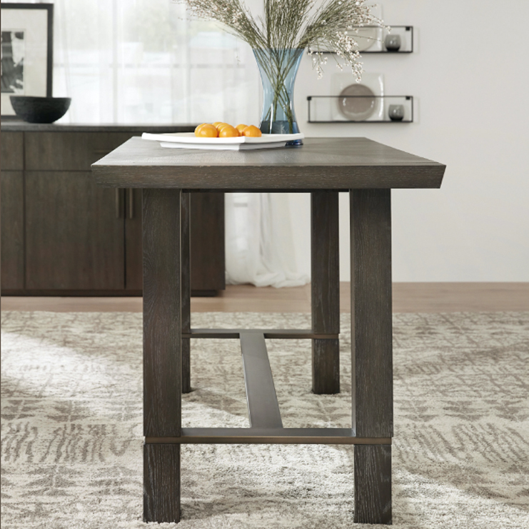 Фото Стол обеденный - стиль Американская классика - Для столовой - большие обеденные столы производства США - Hooker - Miramar Carmel - Купить в Интернет-магазине Фото Стол обеденный - стиль Американская классика - Для столовой - большие обеденные столы производства США - Hooker - Miramar Carmel - Купить в Интернет-магазине