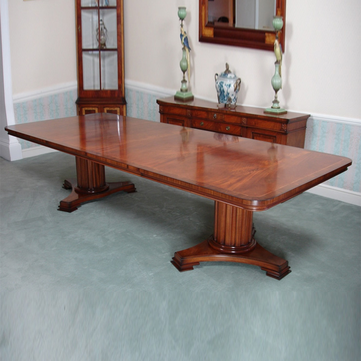 Фото Стол обеденный - стиль Английская классика - Для столовой - большие обеденные столы производства США - Charles Barr - Corinthian - Купить в Интернет-магазине