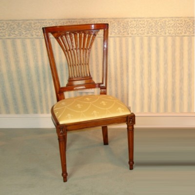 Фото Стул обеденный - стиль Английская классика - Для столовой - Купить в Интернет-магазине