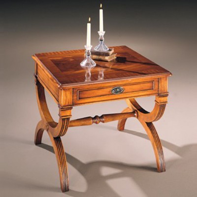 Фото Стол под лампу - стиль Английская классика - Для гостиной - Купить в Интернет-магазине