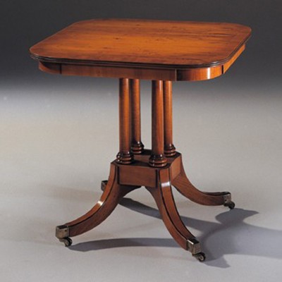 Фото Стол под лампу - стиль Английская классика - Для гостиной - Купить в Интернет-магазине