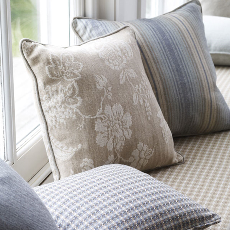 Фото Ткань портьерная с рисунком - Полоски - стиль Английский - Голубы - Купить в Интернет-магазине