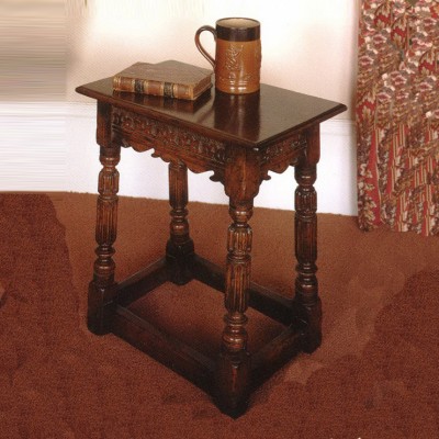 Фото Стол под лампу - стиль Тюдор и готика - Для гостиной - Купить в Интернет-магазине