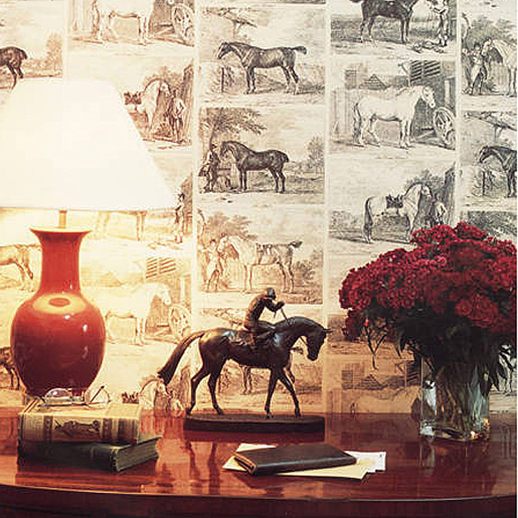 Фото Ткань портьерная с рисунком - Крупный декор - стиль Английский - Белый - Купить в Интернет-магазине