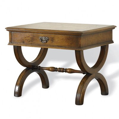 Фото Стол под лампу - стиль Тюдор и готика - Для гостиной - Купить в Интернет-магазине