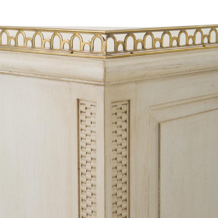 Фото Тумба прикроватная - стиль Charlotte Moss - Для спальни - Купить в Интернет-магазине