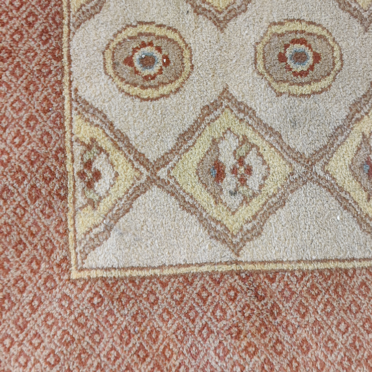 Фото Антикварный ковер - стиль Восточный - В наличии - Купить в Интернет-магазине Фото Антикварный ковер - стиль Восточный - В наличии - Купить в Интернет-магазине