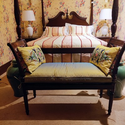 Фото Скамейка, кушетка - стиль Английская классика - Для спальни - В наличии - Купить в Интернет-магазине