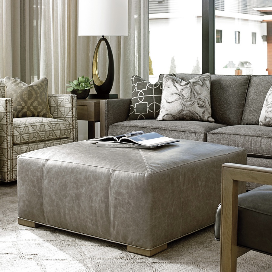 Фото Стол под лампу - стиль Современная классика - Для гостиной - Купить в Интернет-магазине