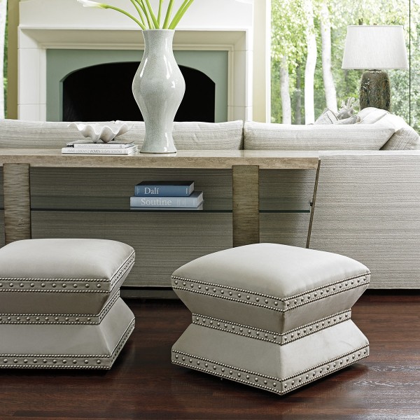 Фото Пуф, банкетка - стиль Современная классика - Для гостиной - Купить в Интернет-магазине