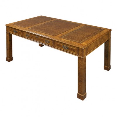 Фото Стол письменный - стиль Английская классика - Для кабинета - Купить в Интернет-магазине