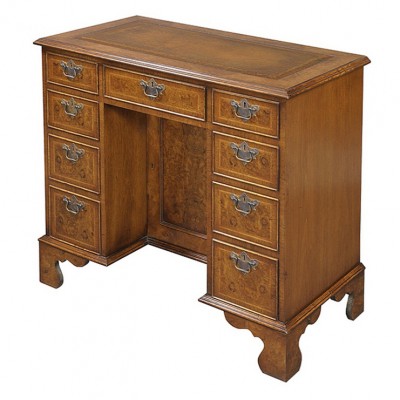 Фото Стол письменный - стиль Английская классика - Для кабинета - Купить в Интернет-магазине