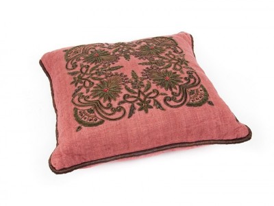 Фото Подушка декоративная - стиль Европейский - Красная - Купить в Интернет-магазине
