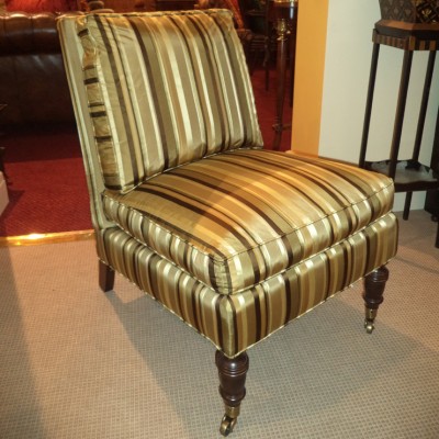 Фото Кресло обитое - стиль Американская классика - Для гостиной - удобное кресло производства США - Lillian August - Lillian August Design - Купить в Интернет-магазине