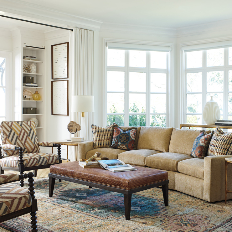 Фото Пуф, банкетка - стиль Современная классика - Для гостиной - Купить в Интернет-магазине