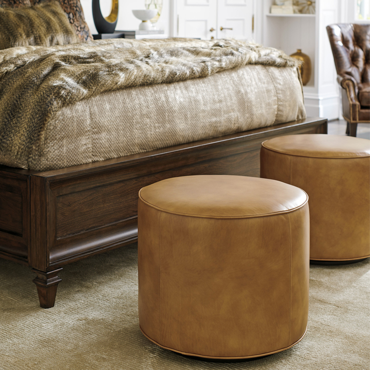 Фото Пуф, банкетка - стиль Современная классика - Для гостиной - Купить в Интернет-магазине