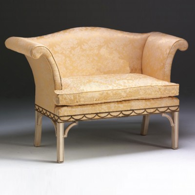 Фото Диван малый - стиль Английская классика - Для гостиной - Купить в Интернет-магазине