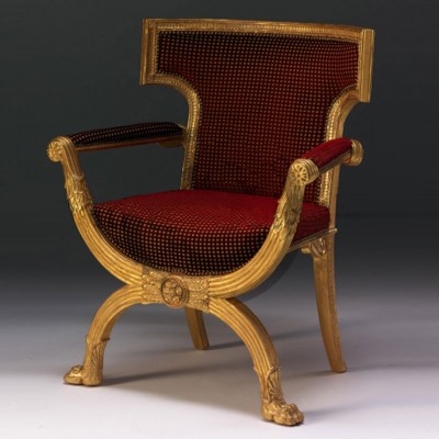 Фото Кресло на деревянной раме - стиль Английская классика - Для гостиной - Купить в Интернет-магазине