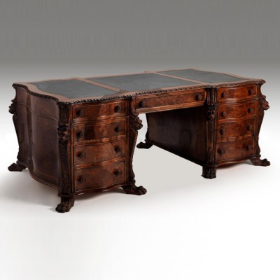 Фото Стол письменный - стиль Английская классика - Для кабинета - Купить в Интернет-магазине