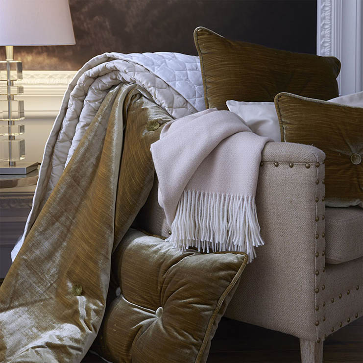 Фото Покрывало - стиль Европейский - Серое - Купить в Интернет-магазине