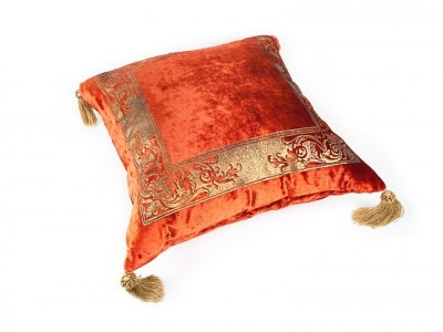 Фото Подушка декоративная - стиль Европейский - Желтая - Купить в Интернет-магазине