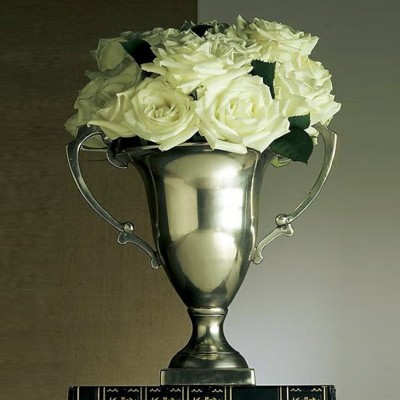 Фото Ваза - стиль Классический - Металлическая - В наличии - Купить в Интернет-магазине