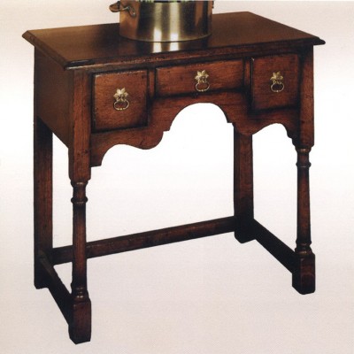 Фото Комод/буфет узкий - стиль Тюдор и готика - Для прихожей - Купить в Интернет-магазине